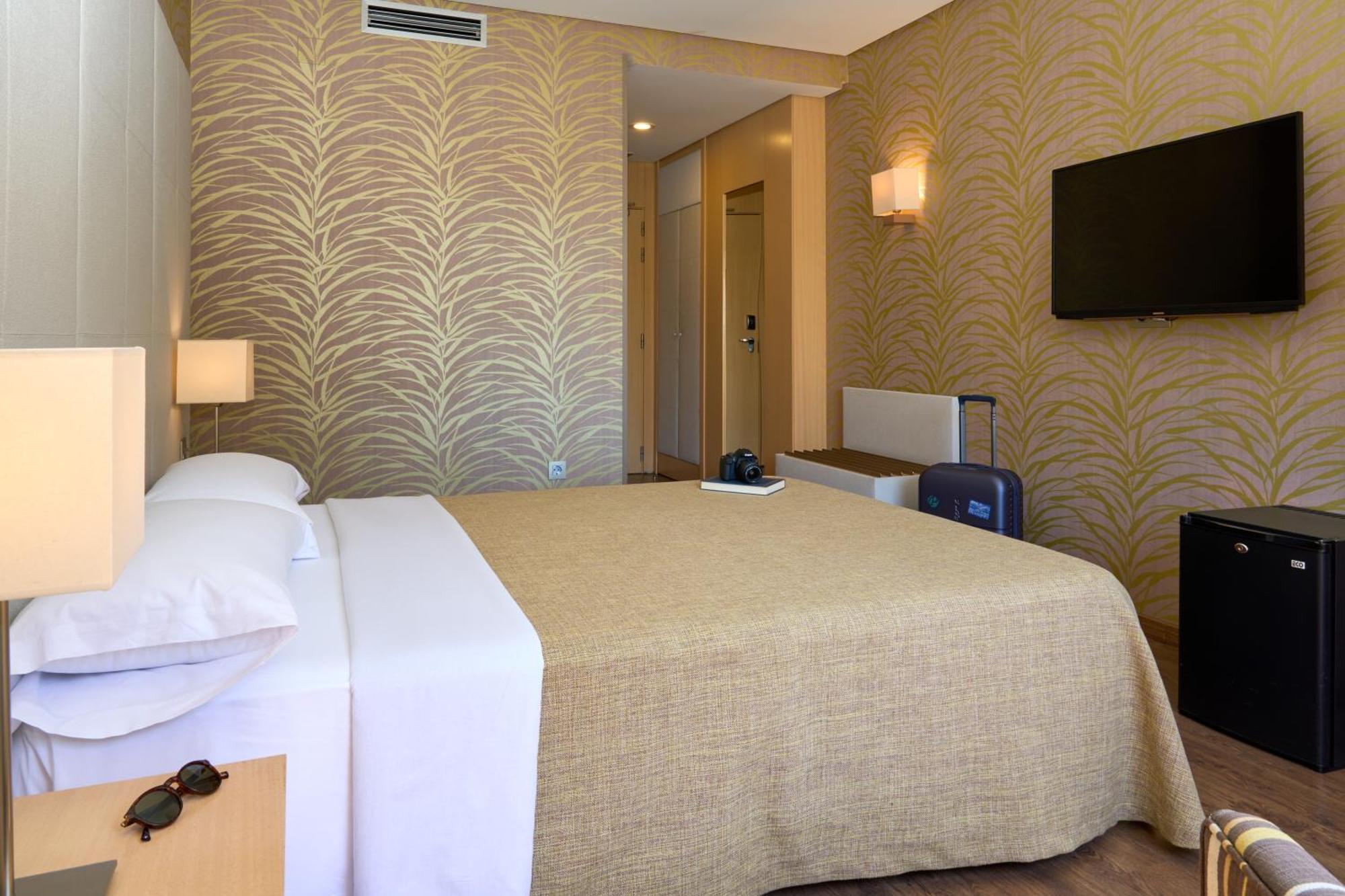 Hotel Macia Donana 4*